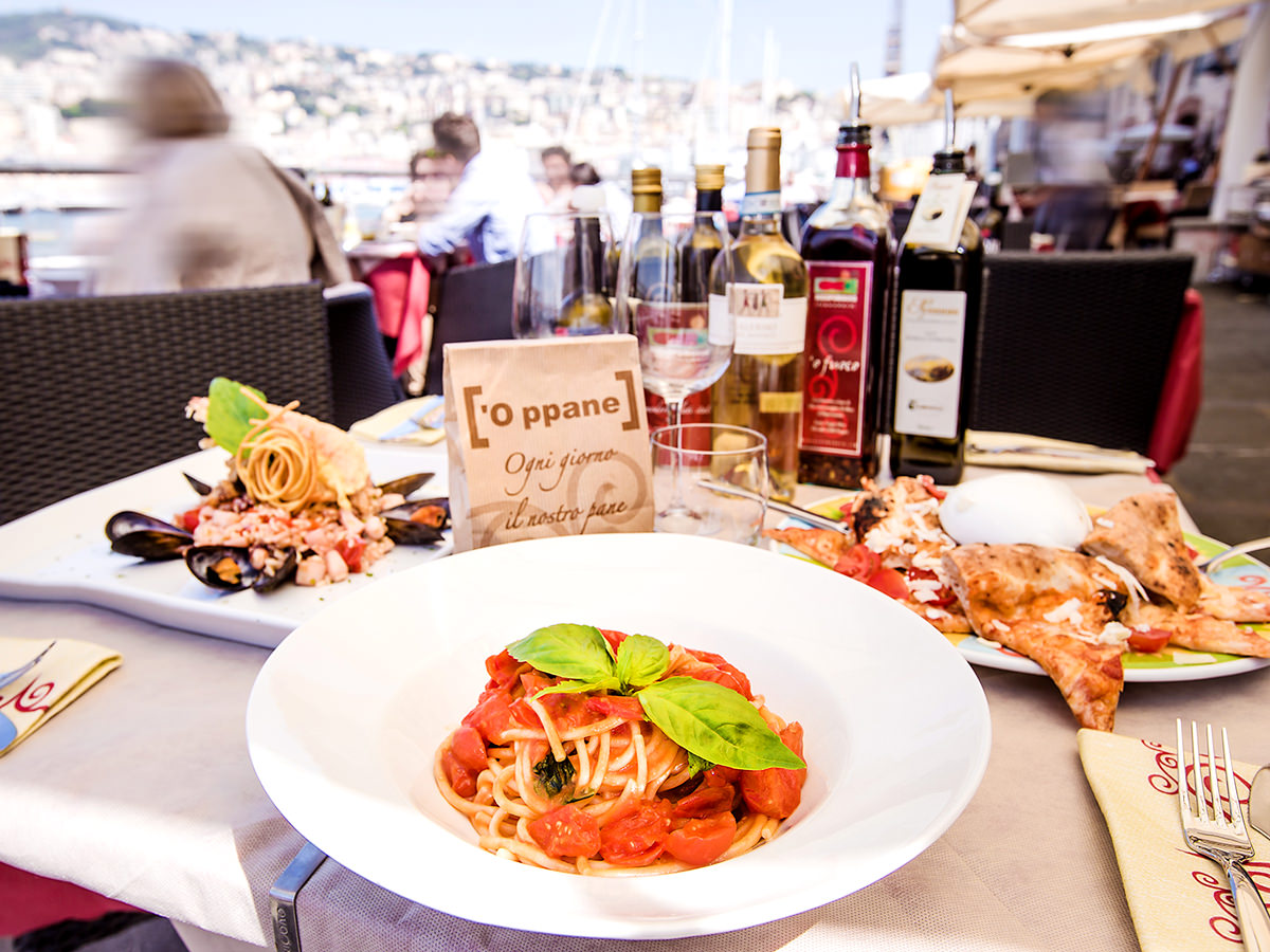 Rossopomodoro Cucina e pizzeria napoletana al Porto Antico di Genova